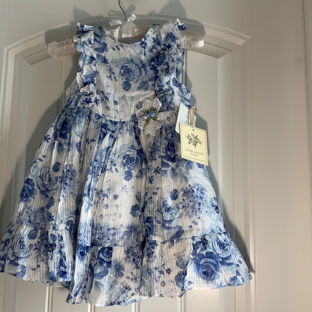 NWT blue floral Laura Ashley